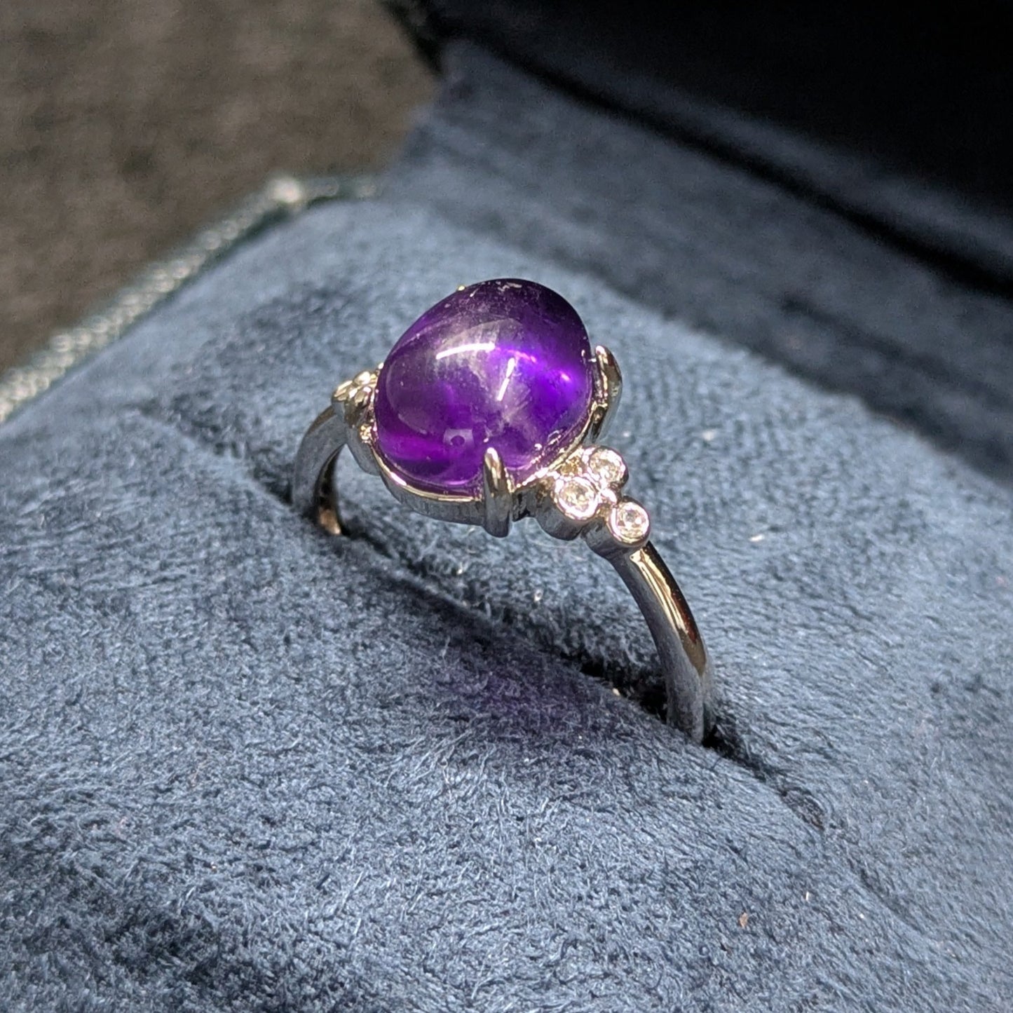 Amethyst Natural Crystal Cabochon Adjustable Ring (Dot Band)